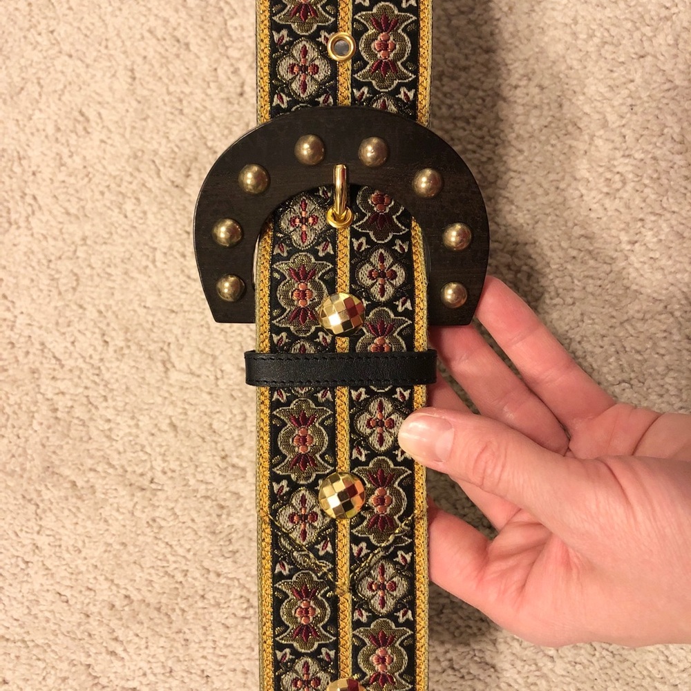 Yves Saint Laurent Women’s Belt